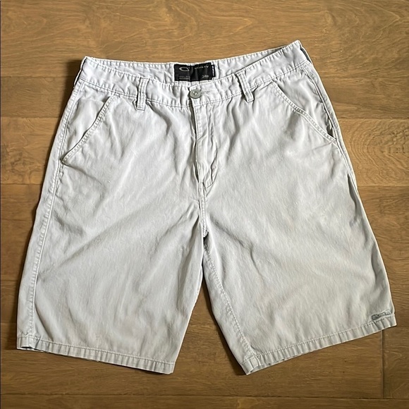 Oakley Men’s 10” Shorts Regular Fit Gray Size 34 - Picture 1 of 4